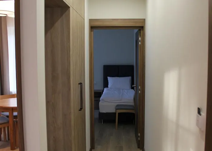 Dana Sventoji * 팔랑가